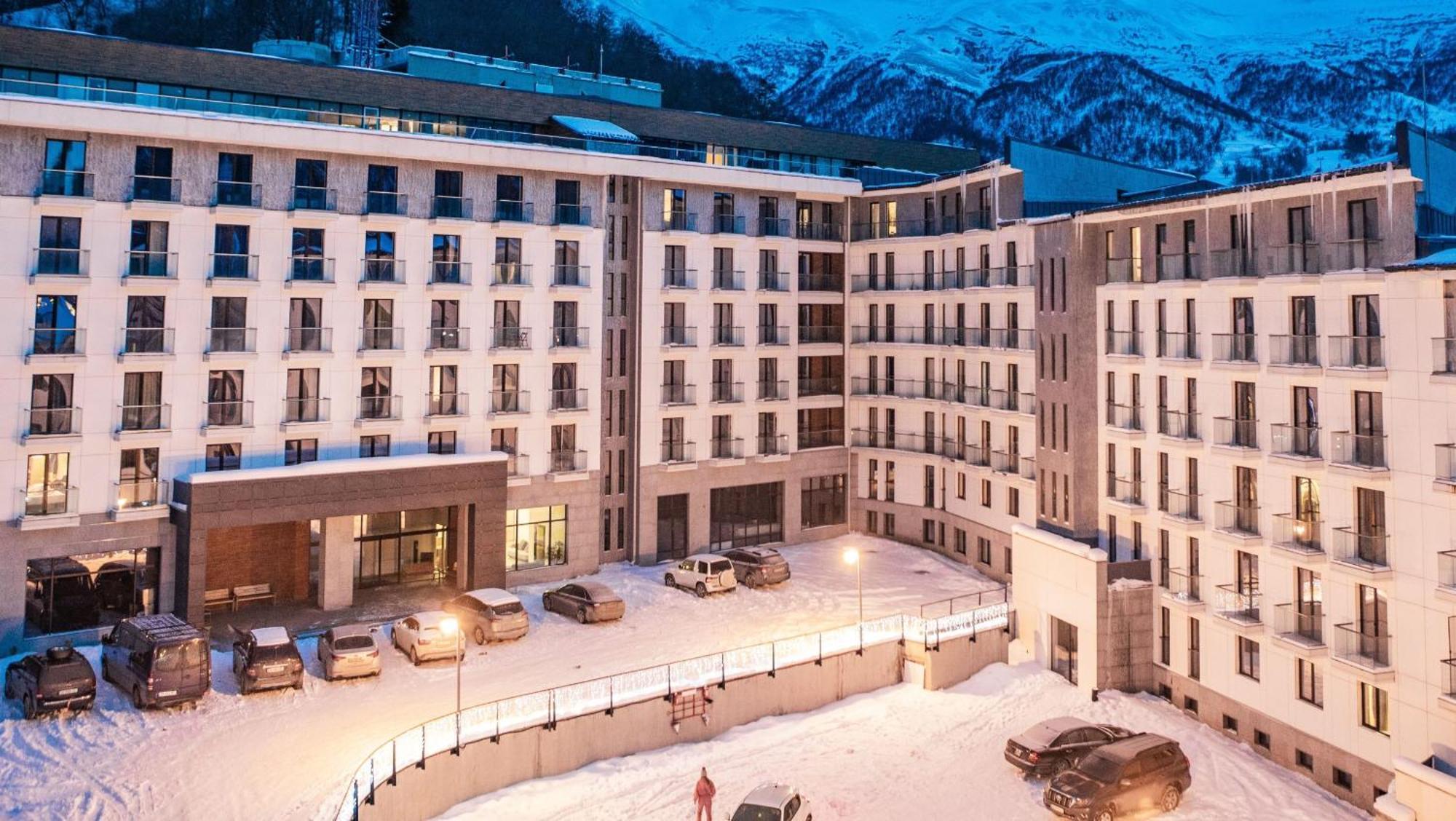 Hotel With Kitchenette And Spa Between Didveli And Crystal Ski Slopes Bakoerjani Buitenkant foto